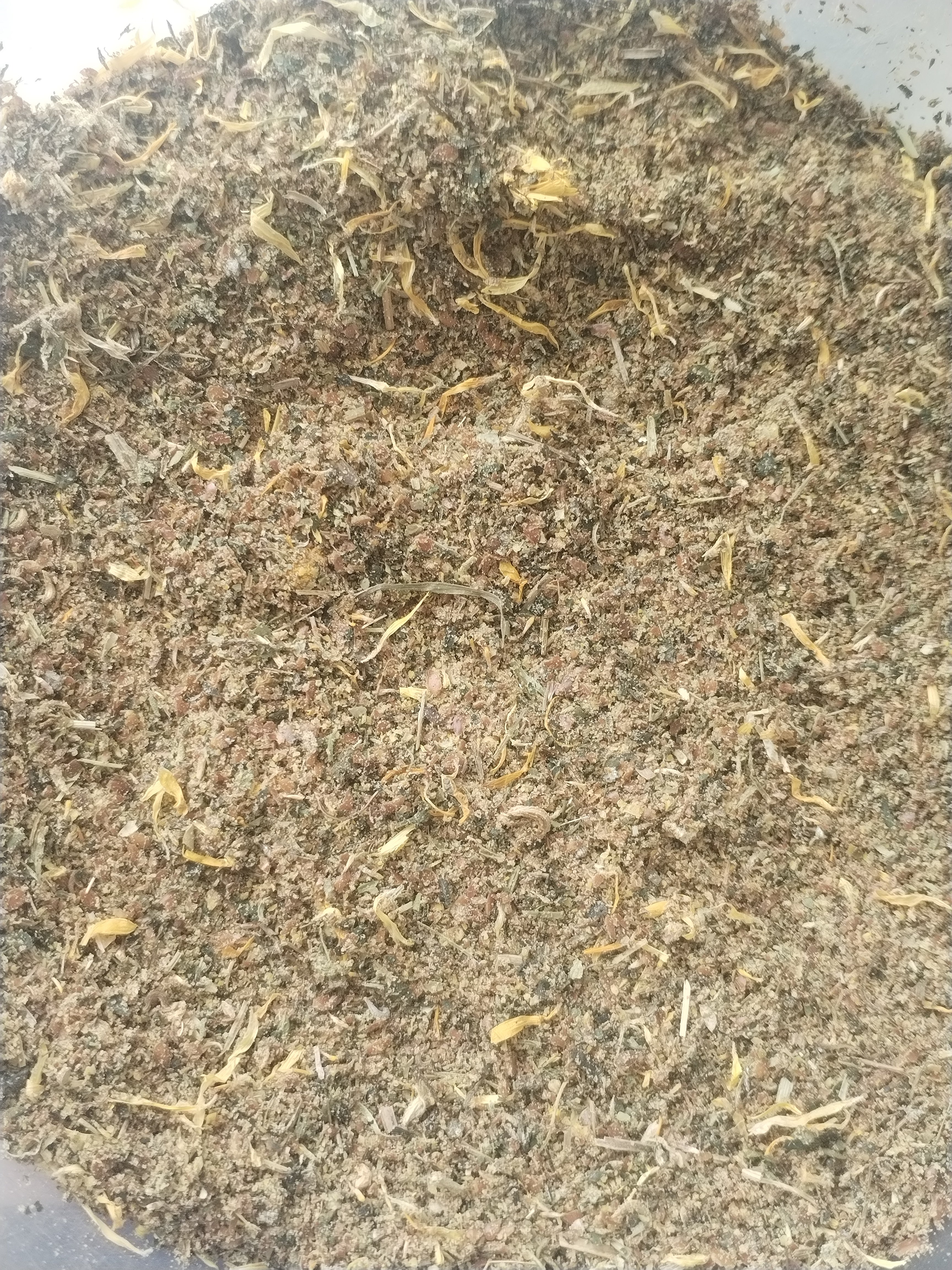 1kg Feather Fall – Autumn Moulting Support Supplement for Chickens & Poultry